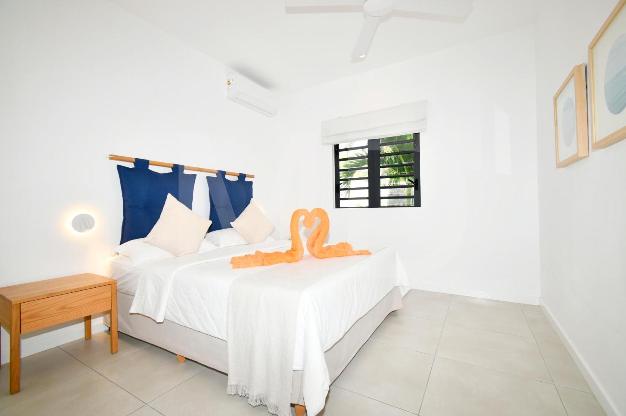 White&Blue Beachfront Luxury Poste Lafayette Dış mekan fotoğraf